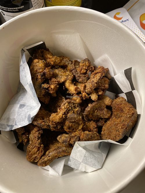 Vegan oyster mushroom wings    at Darling's in Tillson