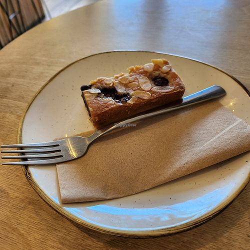 Blueberry bakewell at Fi:k in Harrogate