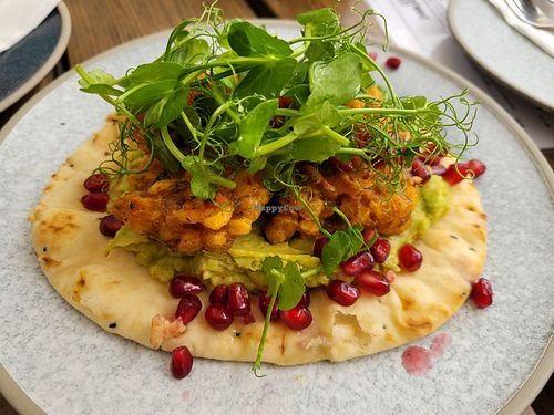 Sweetcorn fritters on flatbread with smashed avocado at Colemans Deli in Hope Valley