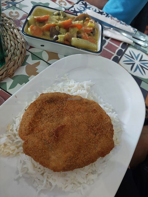 Mains / katsycurry at MMVF in Alcorcon