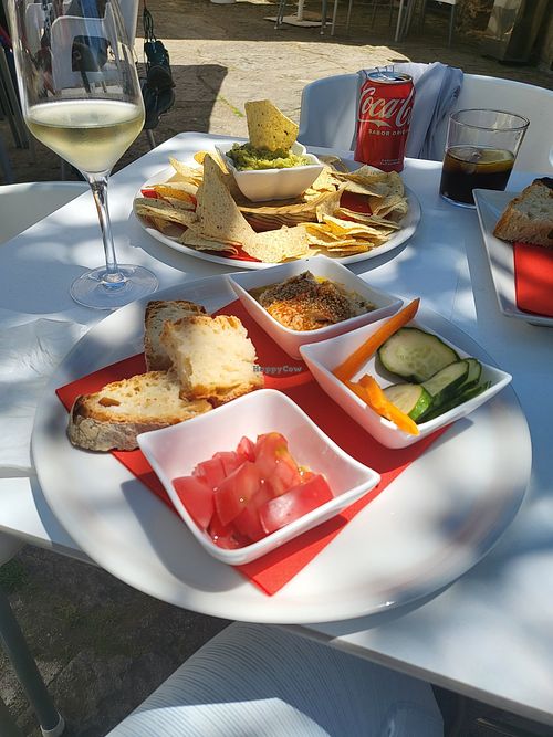 Hummus, guacamole at Restaurante Mercadoiro in Lugo