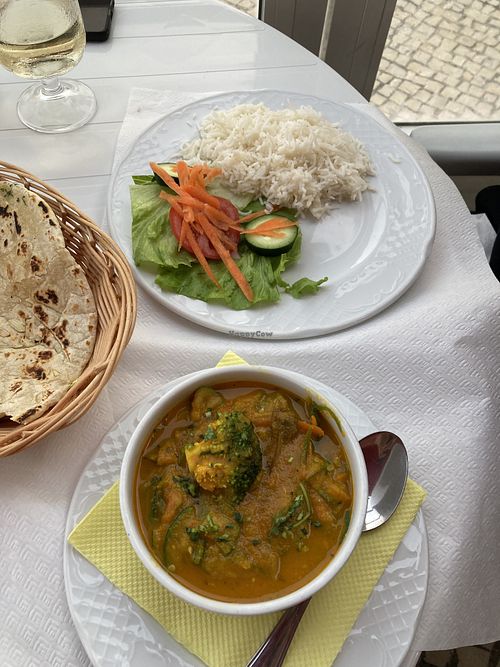Vegan vegetable curry. Rice and salad included in the price.  at Restaurante Mili in Vila Do Conde
