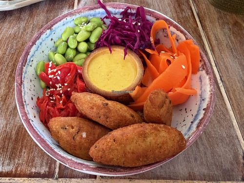 Falafel quinoa bowl at L'Arawak Cafe in Gustavia