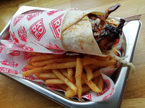 Oumph wrap and chips at Kore in Reykjavik