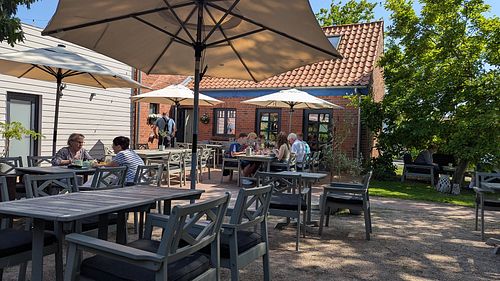 lovely garden at Café Enehus in Einhaus