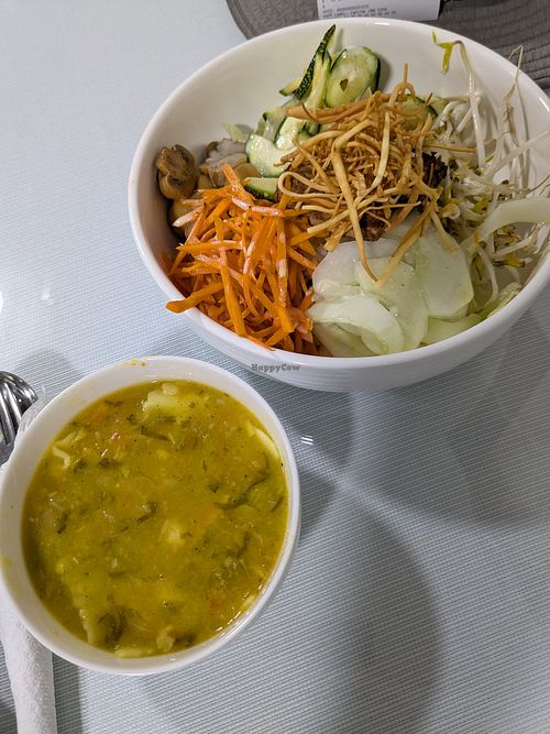 Poke bowl and veggie quinoa soup at Comedor de la Clinica Ana Stahl in Iquitos