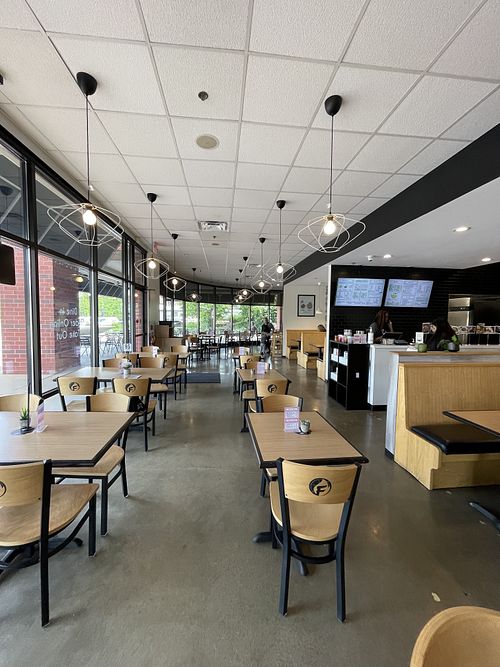 Interior   at DD Mau Vietnamese Eatery in Webster Groves