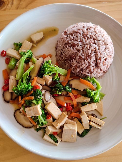 Stir-fried veggies with basil #Veganuary at Vegan Meals in Chiang Mai