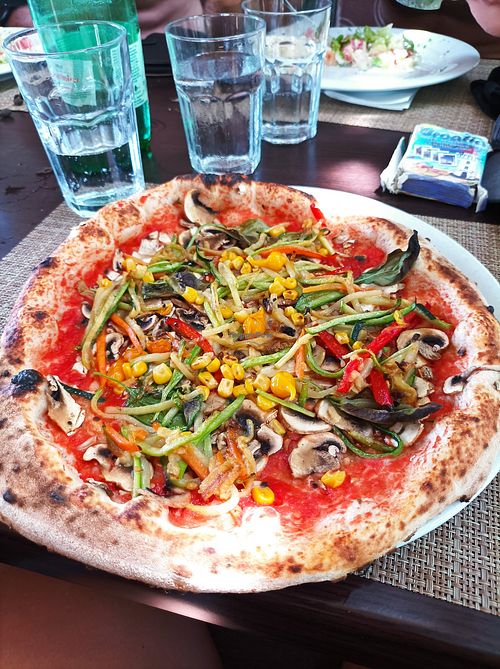 Vegetarian pizza without cheese at La Kužina in Trogir