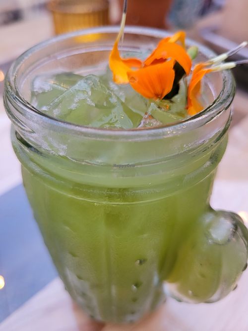 Kale cucumber apple at De Buena Planta - Venice in Venice