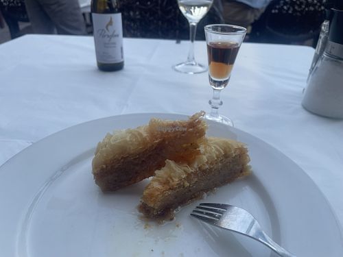 Baklava was vegan 🤩  at Moustakallis in Paphos