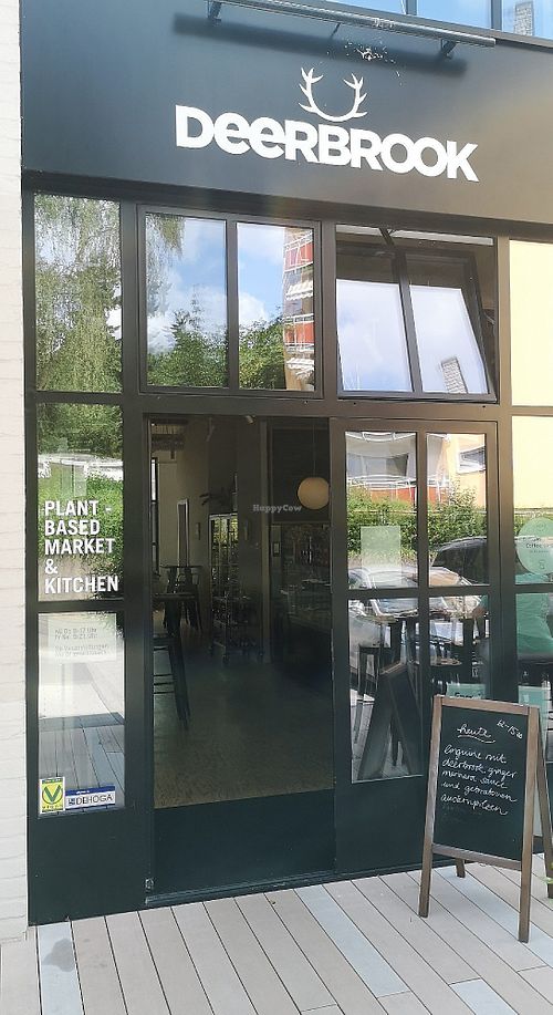 Storefront at Deerbrook Kitchen in Koenigstein