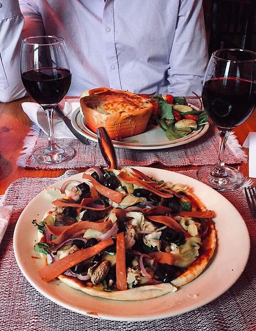 Vegan Pizza at Bistro Coeur d'Artishow in Bathurst