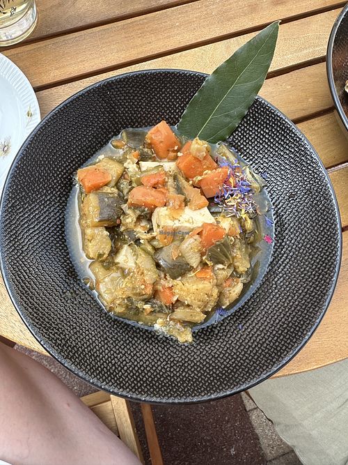 Tofu and vegetables  at Pipelettes & Co in Trouville-sur-mer