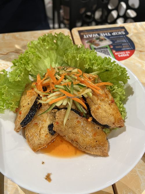 Thai fish  at Zuya Vegetarian 竹雅素食 - Marina Square in Central Singapore