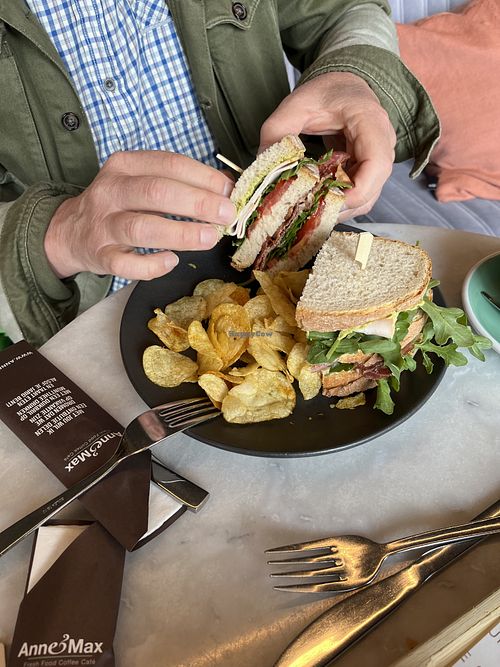 Very Vegan Club (sandwich)   at Anne&Max - Liguster in Leidschendam