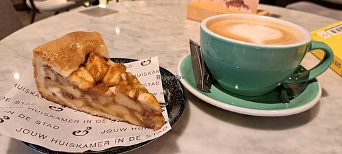 Vegan apple pie. at Anne&Max - Liguster in Leidschendam