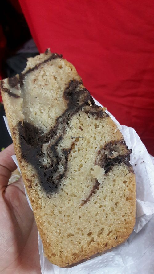 vegan cake at Vegarden in Medellin