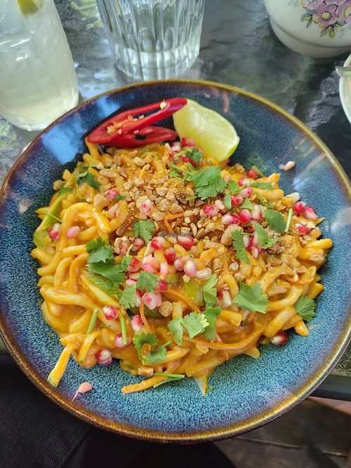 Udon noodles with veggies and peanut butter sauce at Kohalik in Tallinn