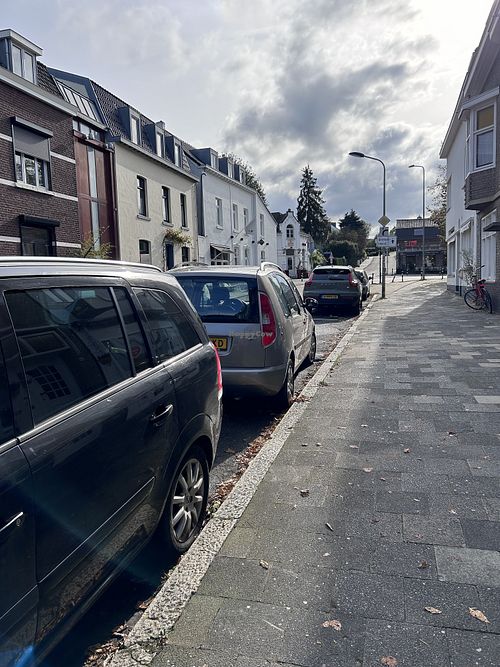 Street parking ok  at Pleur Foodbar in Maastricht