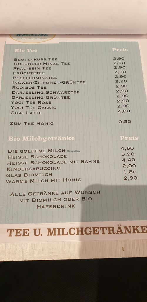 Heißgetränke, Haferdrink möglich at Wecklies Bio Café & Bistro in Bad Oldesloe