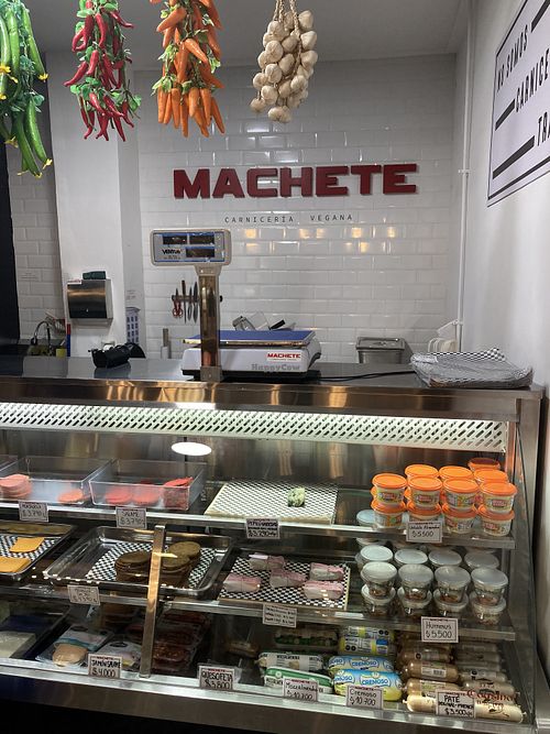 On weight   at Machete Carnicería Vegana in Santiago
