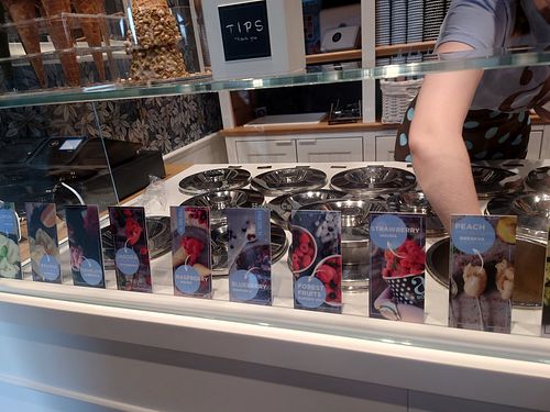 Inside at Aroma Gelato Boutique in Pula