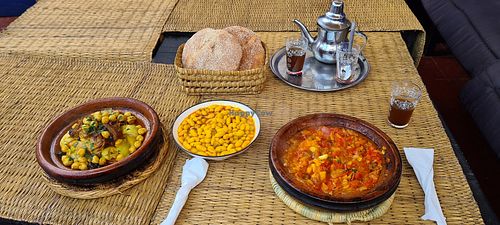 Tajine, White beans, Tuktoukah and mint tea at Chez Omar in Essaouira