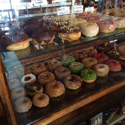 great donuts at Dun-Well Doughnuts in Brooklyn