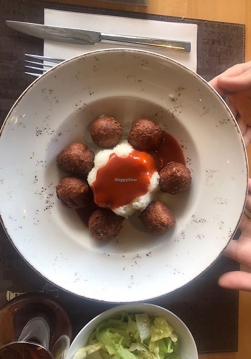 Meatless Keftedakia at Akropolis in Modling