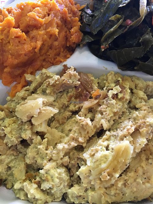 Gluten free Mac n cheese (vegan!) at Sweet and Natural in Mount Rainier