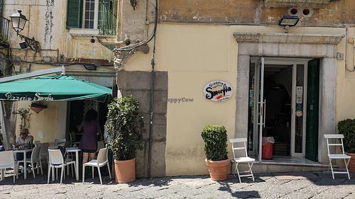 Smorfia Pizzeria at Pizzeria La Smorfia in Salerno
