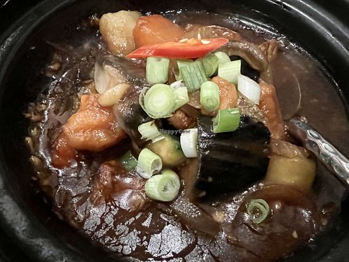 Caramelised tofu & vegetables in clay pot  at Non Viet Vegan in Edinburgh