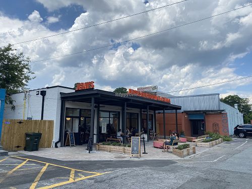 Outside seating  at Jeni's Ice Creams in Durham