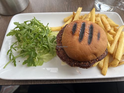 Vegan burger - 205 kr  at Restaurang Marinan in Ystad