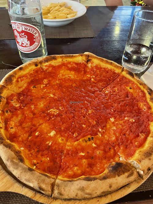 Pizza Marinara  at That's Amore Pizzeria Trattoria in Koh Phangan