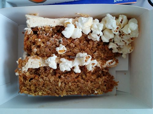 takeaway carrot cake at Fukafe in Gdansk