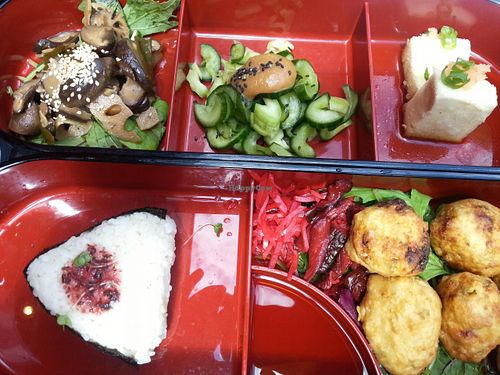 vegan bento box at Moshimo in Brighton