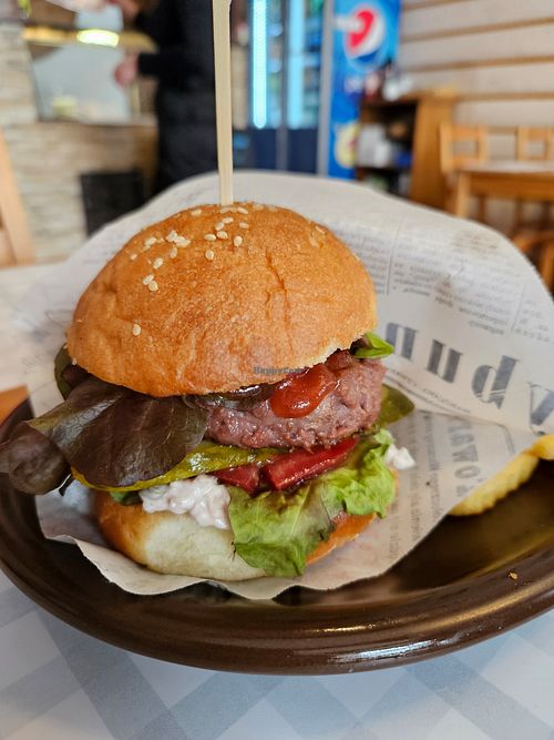 Beyond burger at Bez Kości in Olesnica