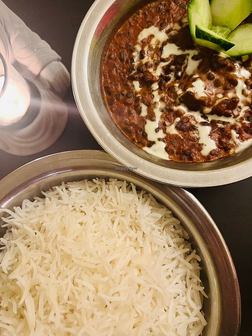 Vegetarian and can make vegan on demand.
Dal Makhani (schwarz Linsen) at Sadhu in Flensburg