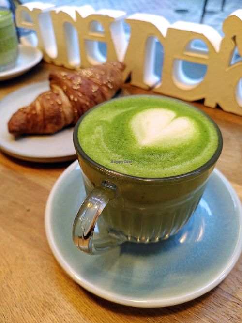 Matcha Latte and croissant at Ground to Grow in Paris