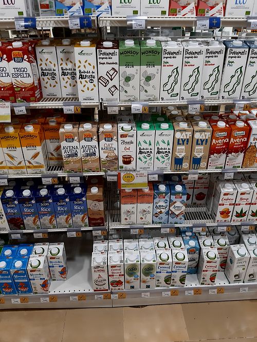 Plant based milks at Herbolario Navarro in Santander