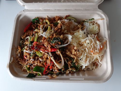 Vegan wok plate at Bali Brunch - Redi in Helsinki