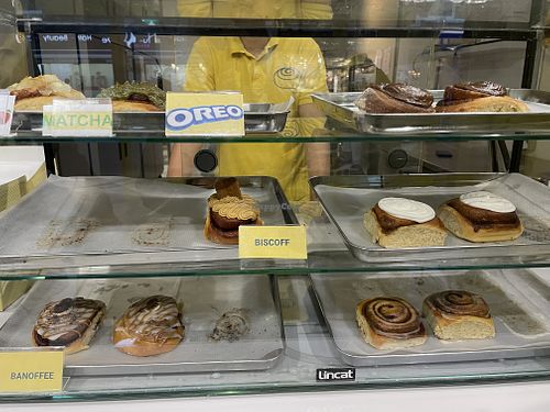 What was left at around 5pm on a Friday   at Benji's Buns in West London