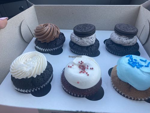 Box of vegan cupcakes   at Cupcake Paradise in Toronto