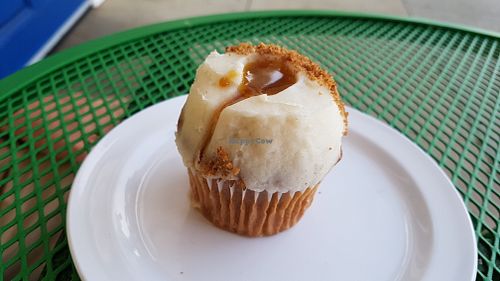 Cupcake at Erin McKenna's Bakery in Los Angeles