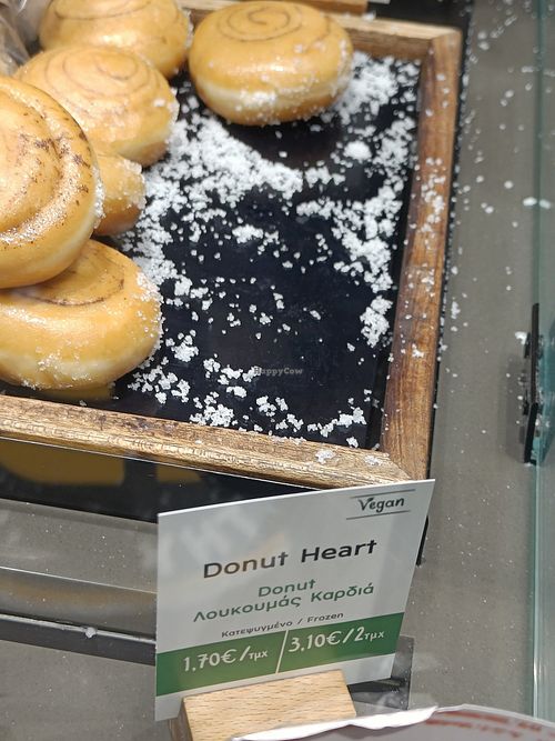 Vegan doughnut at ATH - Gregory's - Departures in Athens
