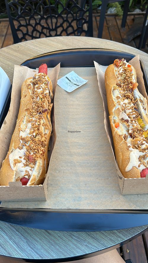 2/10 - huge disappointment! Bread was not proper 'baguette' style like the pictures (it was like an old heated 'pao frances'). Vegan sausage had a really weird texture.   at Grand Baguet in Porto Seguro