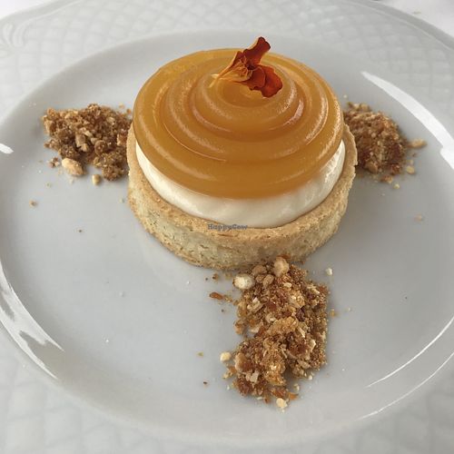 Tartelletta with almond cream and mandarin orange gelée  at Agrolago in Trevignano Romano