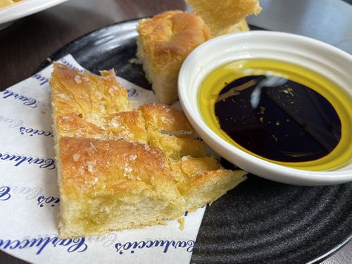 Focaccia with olive oil and balsamic vinegar   at Carluccio's in Bristol
